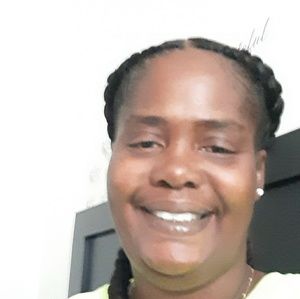 Meet your Posher, Devona